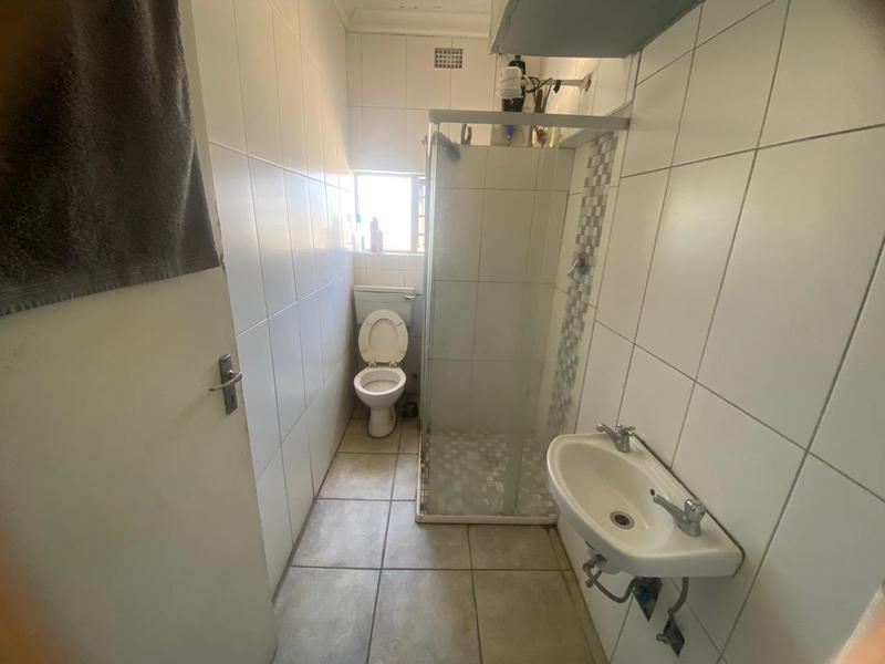 2 Bedroom Property for Sale in Brooklyn Western Cape